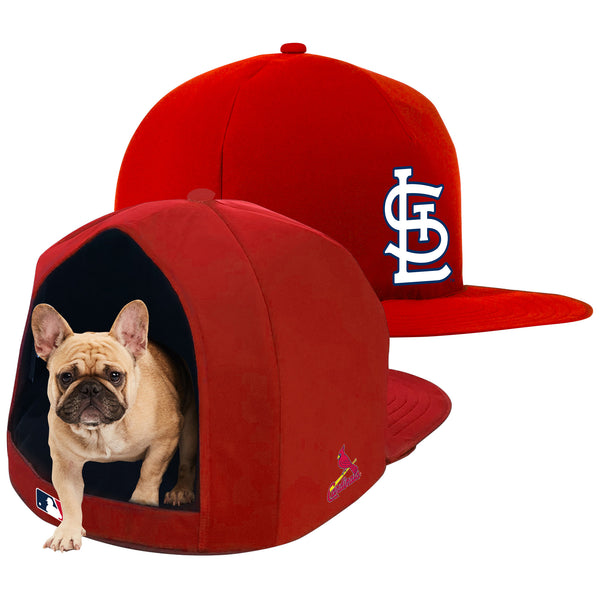 St. Louis Cardinals Nap Cap Home Plate Dog Bed
